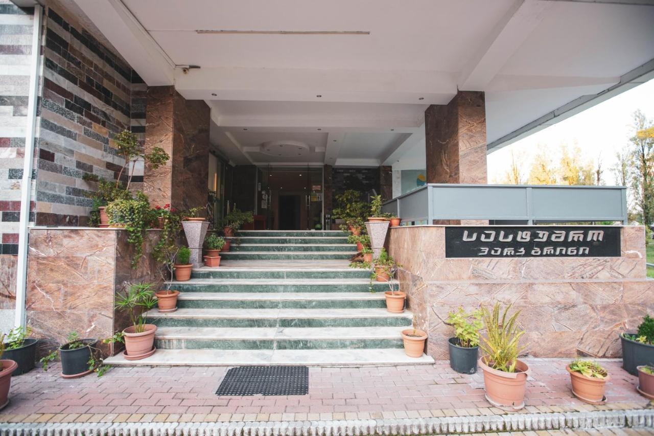 Pʼotʼi Hotel Park Green מראה חיצוני תמונה