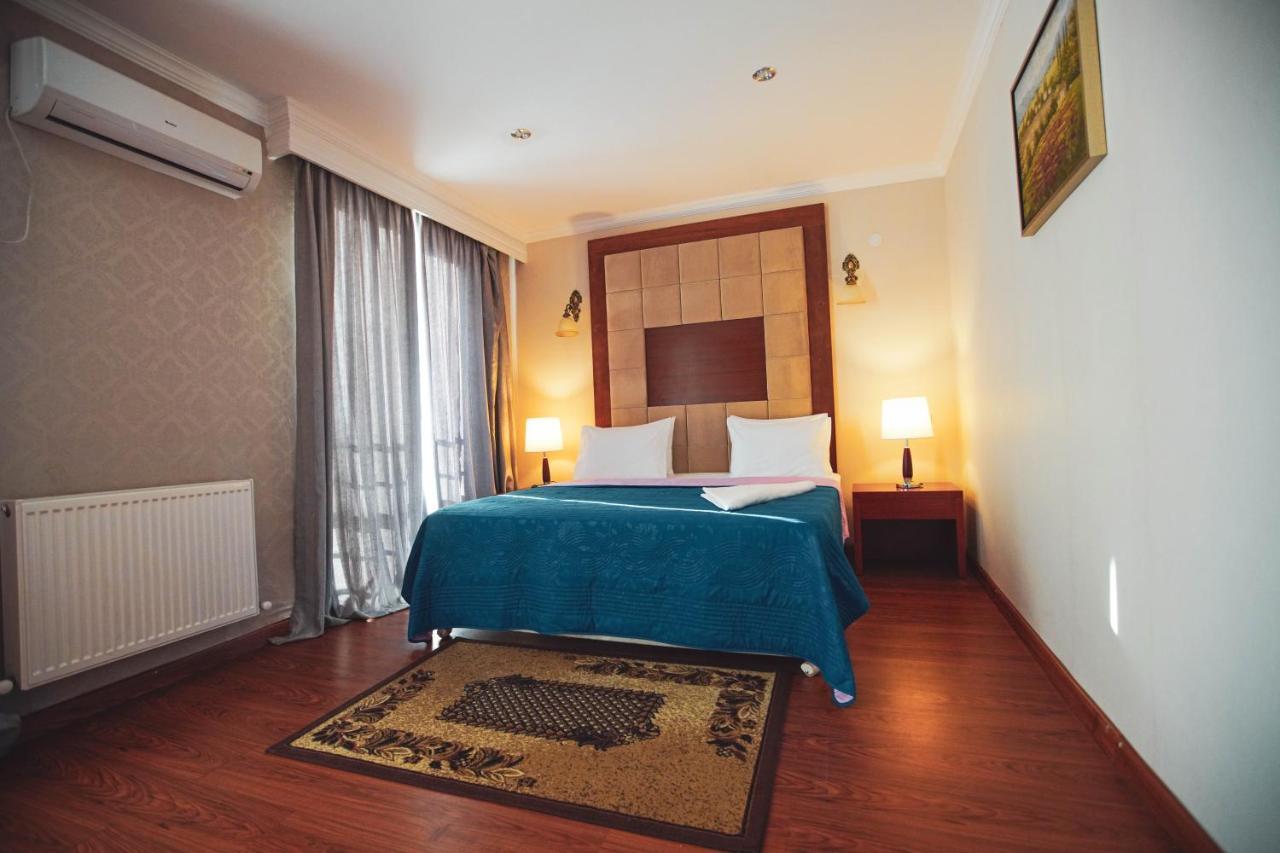 Pʼotʼi Hotel Park Green מראה חיצוני תמונה